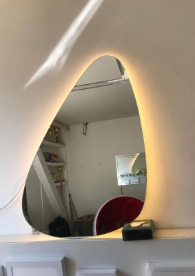 Alakos Világító Tükör